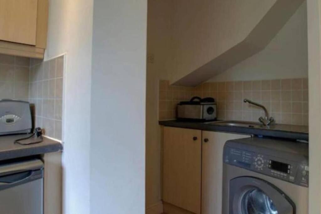 Luxury 4 Bedroom House Manchester Zewnętrze zdjęcie