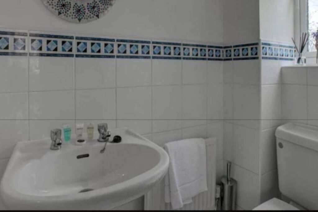 Luxury 4 Bedroom House Manchester Zewnętrze zdjęcie